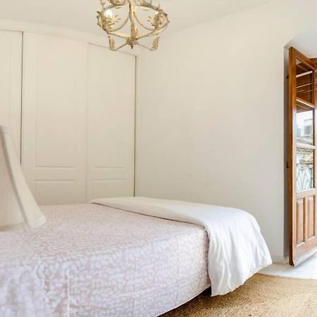 Appartamento Penthouse In The Historic District Cordova Esterno foto