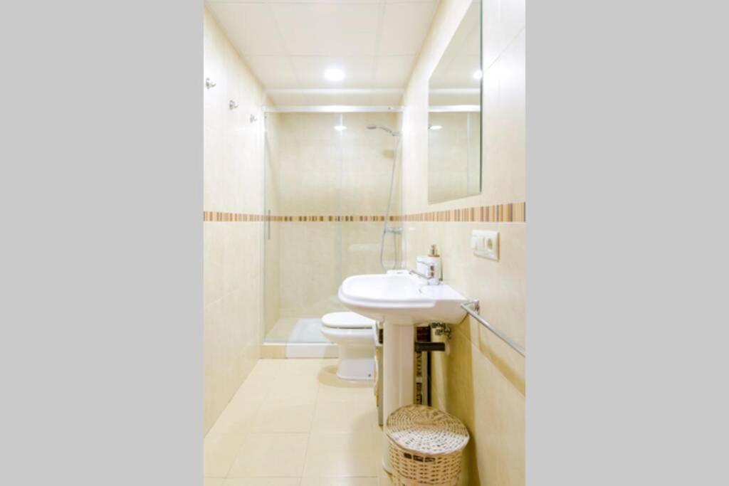 Appartamento Penthouse In The Historic District Cordova Esterno foto